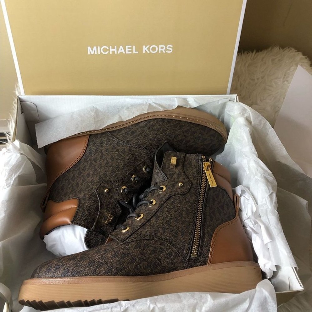 Michael Kors Trudy Leather & Logo Boot Lace Up Bootie Brown/Luggage NIB | Sz. 6